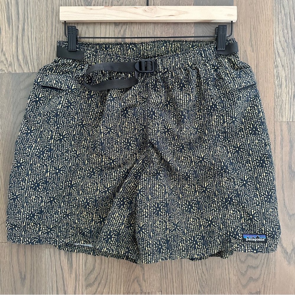 Vintage 1990s Patagonia River Shorts in Navy and Gold Abstract Print Size Large - Picture 6 of 8